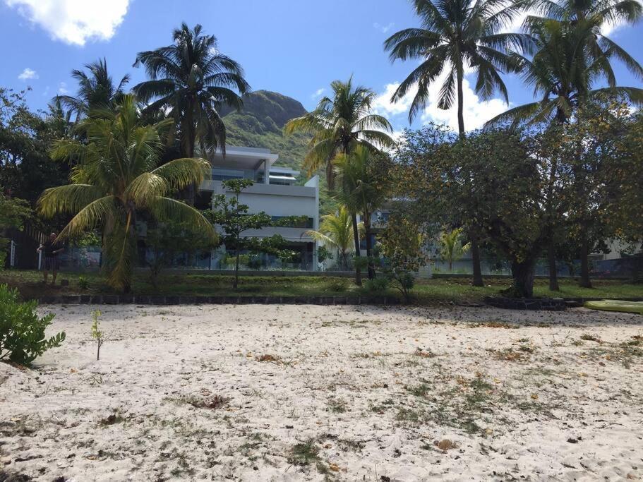 Caplage -Beach Front Luxury Apartment At Searock Tamarin Exterior photo